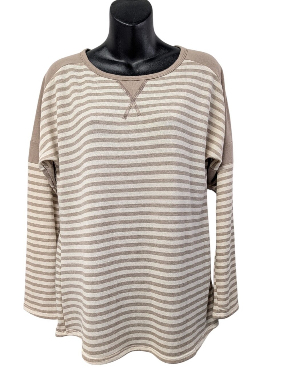 Hailey & Co Women's Beige Stripe Raglan Long Sleeve Top Size M NWT Soft Stretch